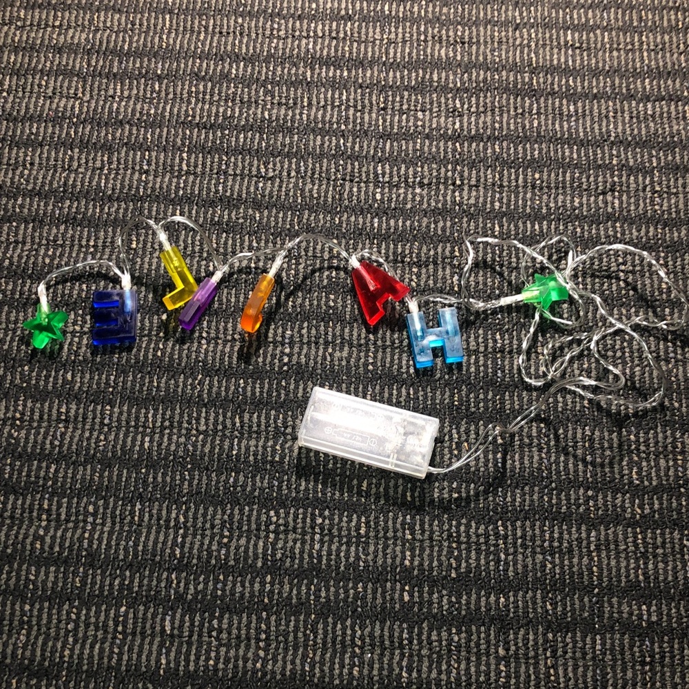 🛍️ ELIJAH Multicolor LED String Lights (Battery Operated Not Included)